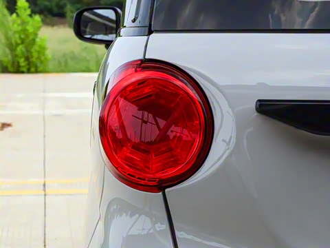 2025�� 210km ����Pro��