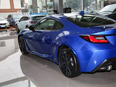 2023�� 2.4L �ֶ�10��������