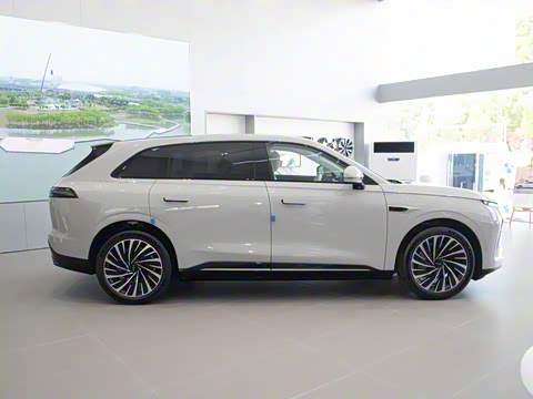 2025�� ���� 760 Max��������������ʻ