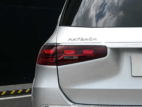 2025�� GLS 480 4MATIC