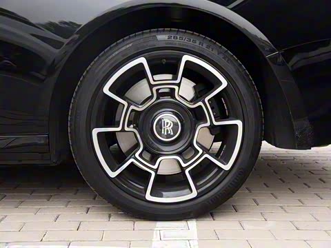 2017�� 6.6T Black Badge Edition