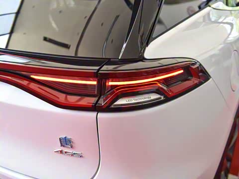 2018�� DM 2.0T ȫʱ�������������� 7�� ��V