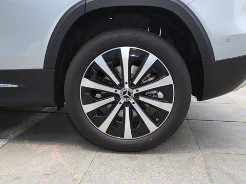 2025�� GLB 220 ʱ����