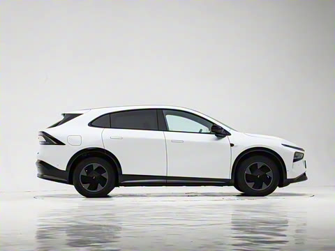 2025�� 702 �������� Max