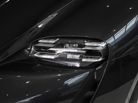 2022�� �Ŀ� Taycan