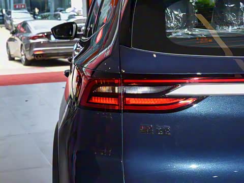 2025�� 300T �����ǹ��