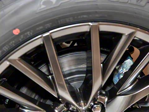 2017�� 300 Mark Levinson ����F SPORT�� ��V