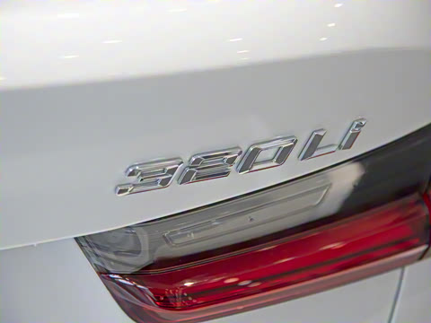 2021�� �Ŀ�� 320Li M�˶���װ