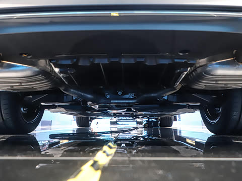 2024�� E 300 L ������