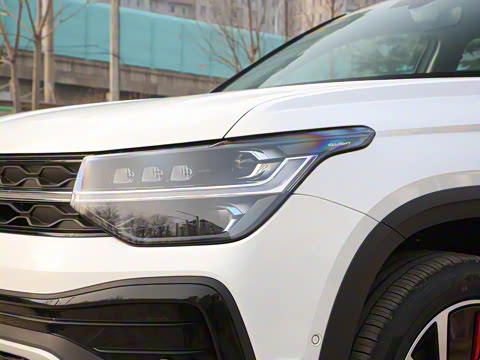 2023�� 300TSI ���������