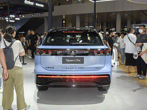 2025�� PRO 380TSI ���� R-Line �����