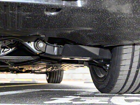 2025�� �Ŀ� C 260 L �˶���