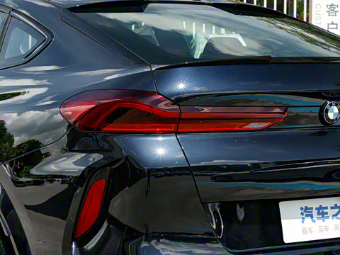 2023�� X6 M ������