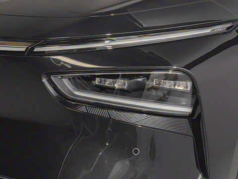 2025�� 702 �������� Ultra