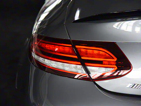 2021�� AMG C 63 ���ܳ�