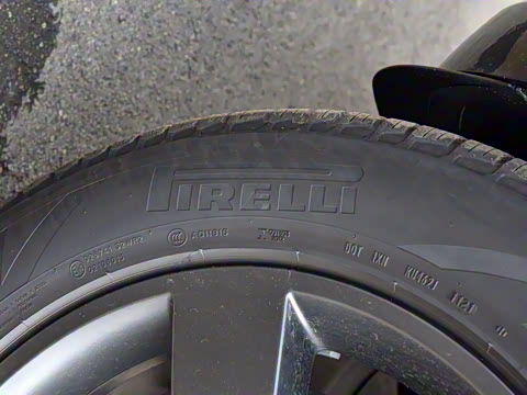 2022�� 110 P400 X-DYNAMIC HSE