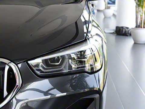 2021�� �Ŀ� sDrive25Li ������