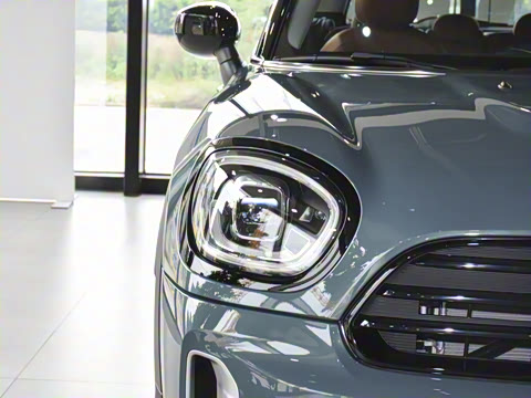 2022�� 1.5T COOPER ALL4 ���ͼ�