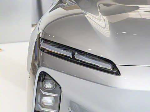 2025�� �ھ������ 75kWh Touring