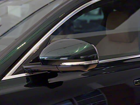 2021�� XFL 2.0T P300 �����콢�˶���