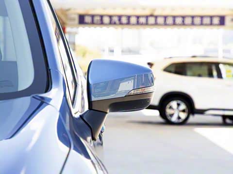 2020�� 2.0i ������