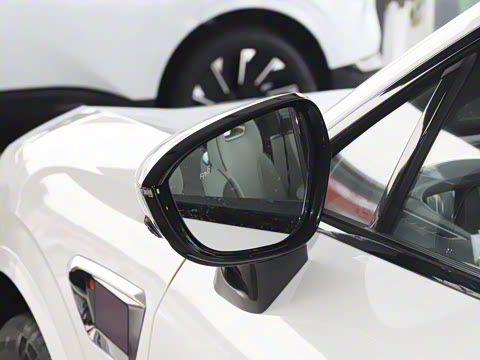 2025�� �Ŀ� Max ���̰�