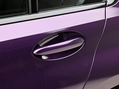 2025�� 330i 50����������