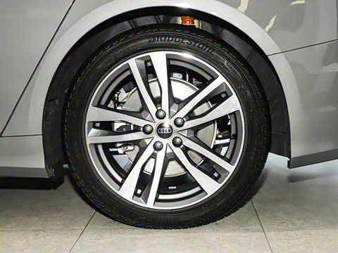 2025�� Avant 45 TFSI ��̽�ռ�