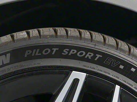 2025�� ������