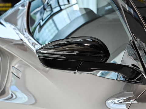 2025�� 2.0T DCT Turbo SE