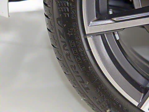 2021�� �Ŀ�� 320Li M�˶���װ