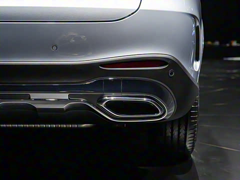 2023�� GLC 300 L 4MATIC ������ 7��