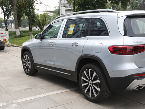 2025�� GLB 220 ʱ����