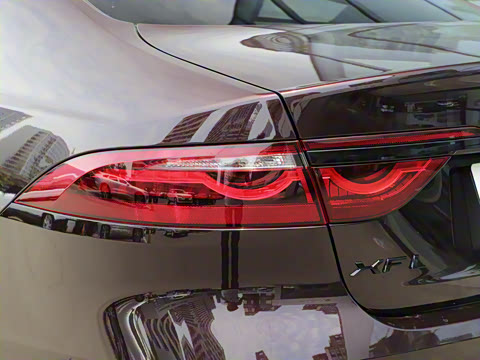 2021�� XFL 2.0T P250 �����׺��˶���