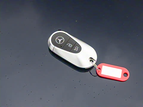 2025�� �Ŀ� E 300 L ʱ����