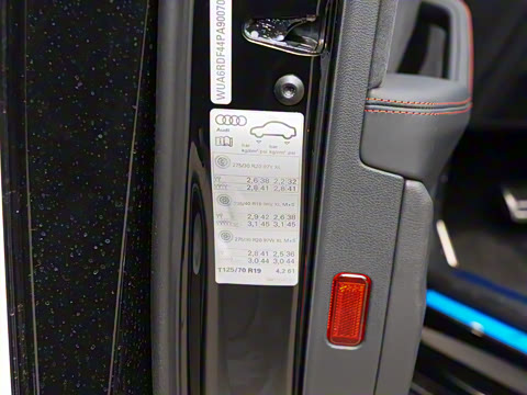 2023�� RS4 Avant ���װ�