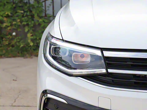 2025�� �Ŀ� 300TSI DSG���а�