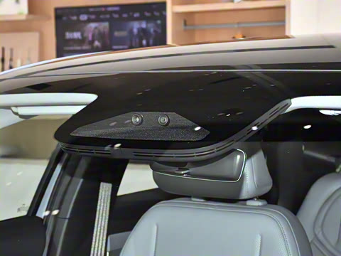 2025�� 600 �������� Max