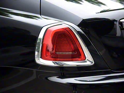 2017�� 6.6T Black Badge Edition