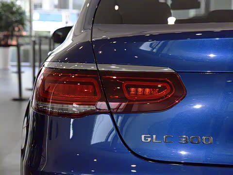 2020�� GLC 300 4MATIC ����SUV