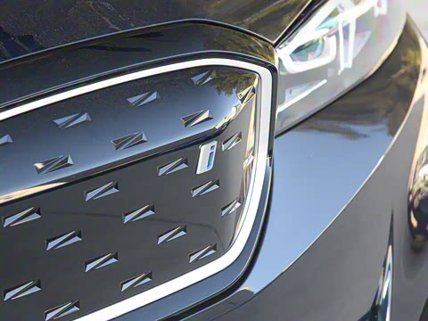 2024�� eDrive 40 L ��ҹ��װ