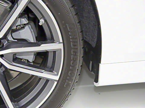 2021�� �Ŀ�� 320Li M�˶���װ