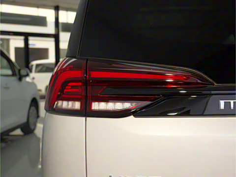 2025�� �콢��