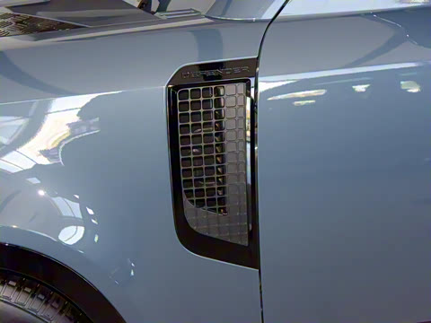 2021�� 90 P400 X-DYNAMIC S