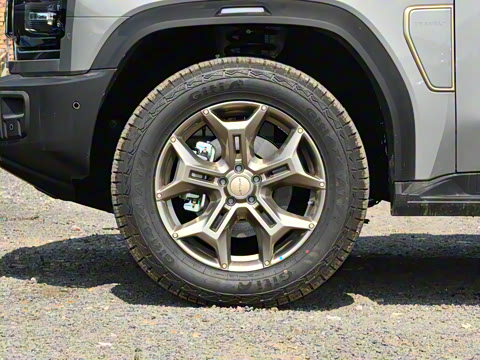 2025�� 2.0TD XWD �Զ�����+