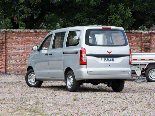 【五菱宏光v 2019款】五菱汽车_五菱宏光v 2019款报价_图片_汽车之家