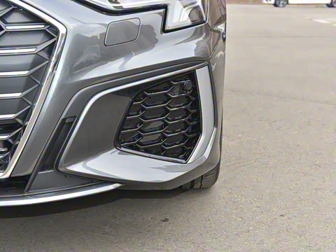 2022�� A3L Limousine 35 TFSI �����˶���