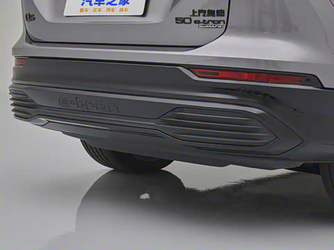 2023�� 50 e-tron quattro ��ҫ�� Ӱ��ʿ��