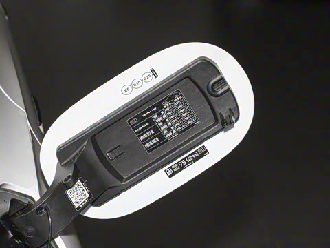 2025�� �Ŀ� E 300 L ������