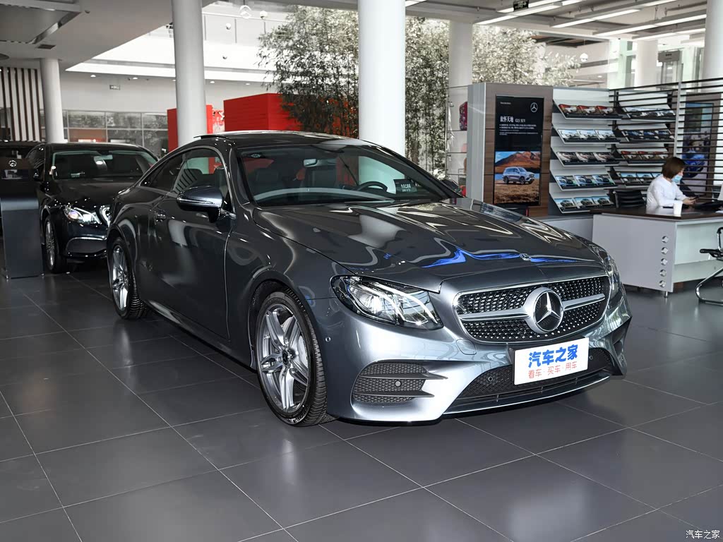 汽车之家>汽车图片>奔驰>奔驰e级(进口)>2020款e260轿跑车> 外观 (19